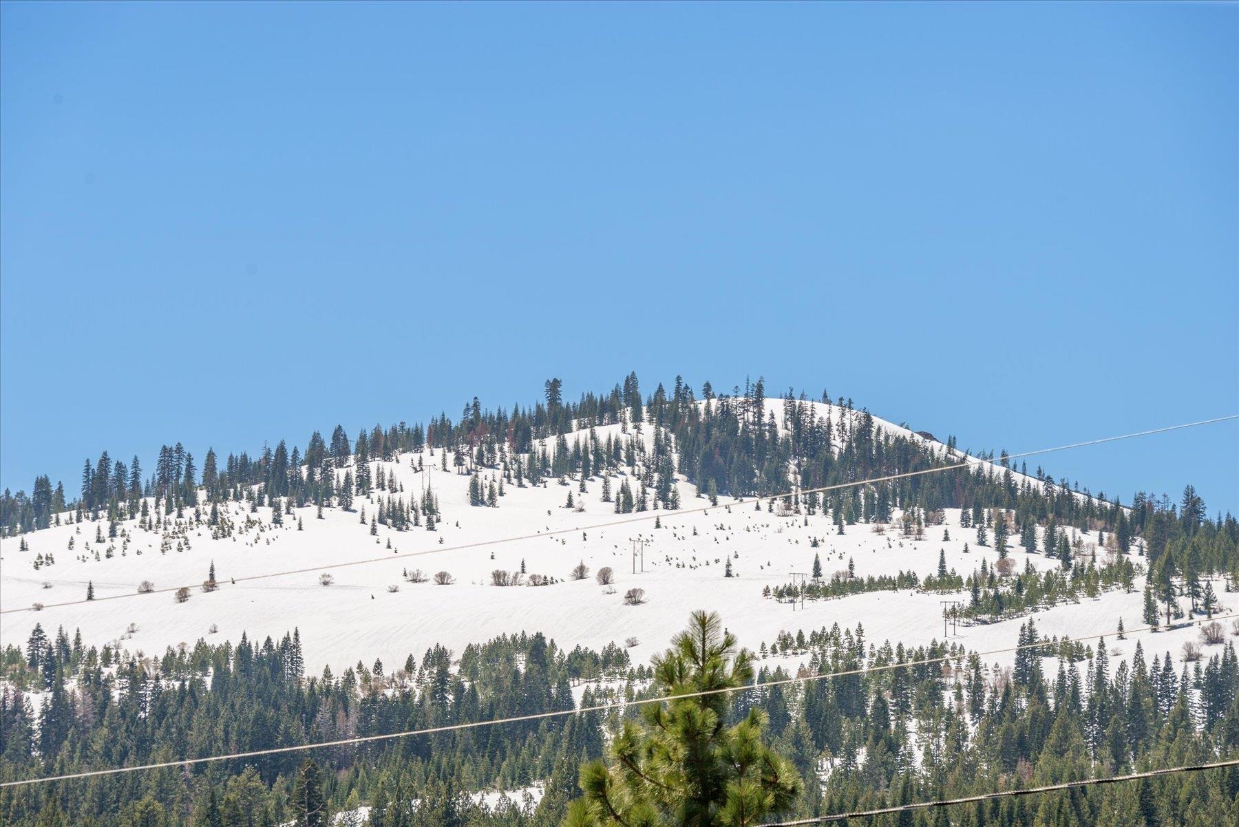 12676 Pinnacle Loop Truckee, CA 96161 - Photo 4 of 19 a view of ocean view