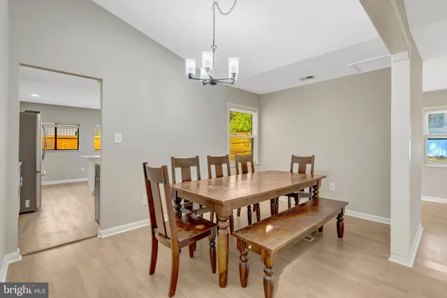 $750,000 | 10412 Pearl Street, Fairfax, VA 22032