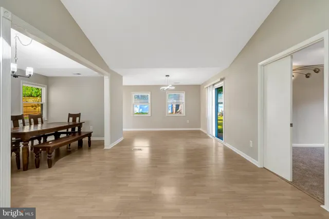 $750,000 | 10412 Pearl Street, Fairfax, VA 22032