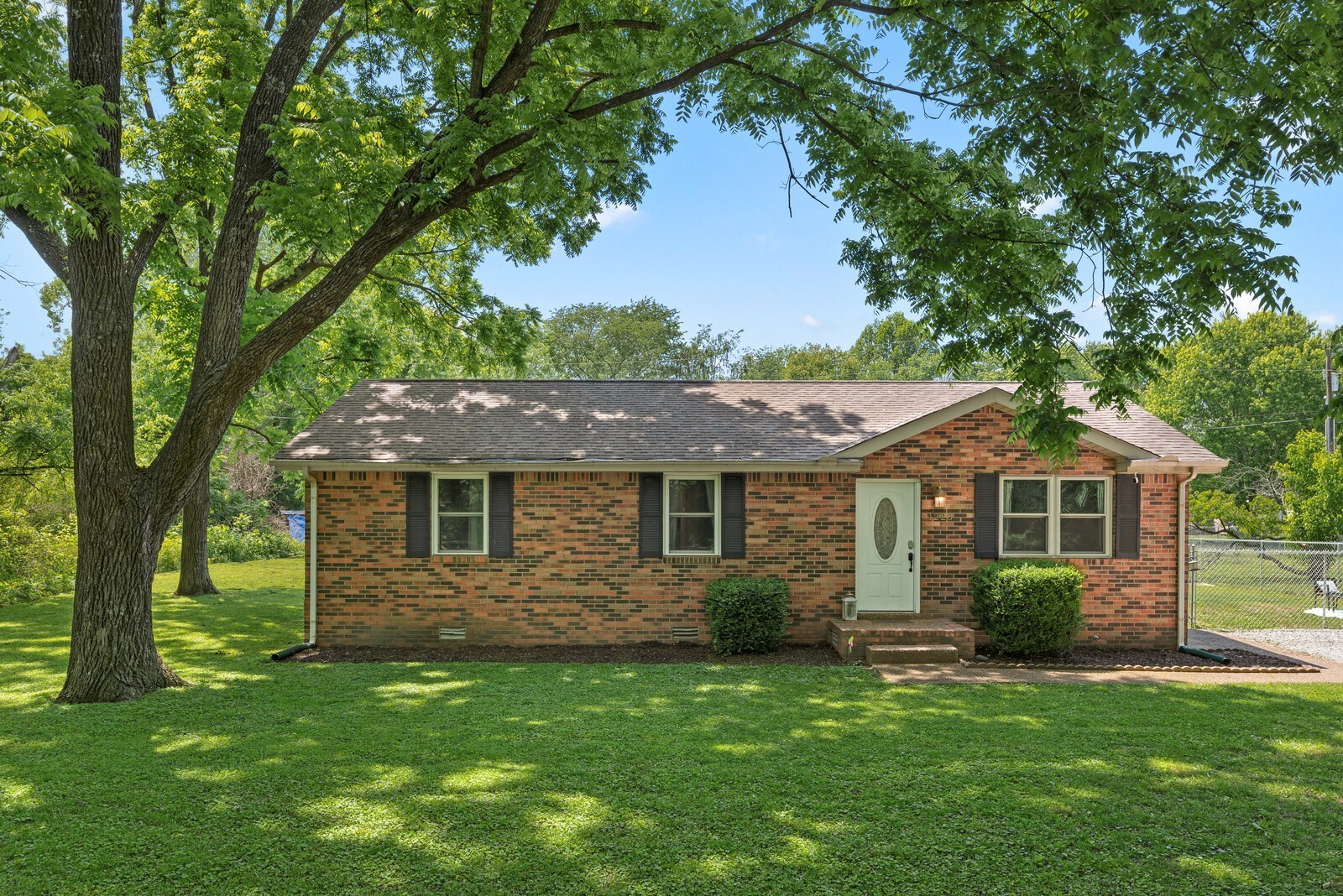 1223 Main Street Pleasant View, TN 37146 - Photo 1 of 33