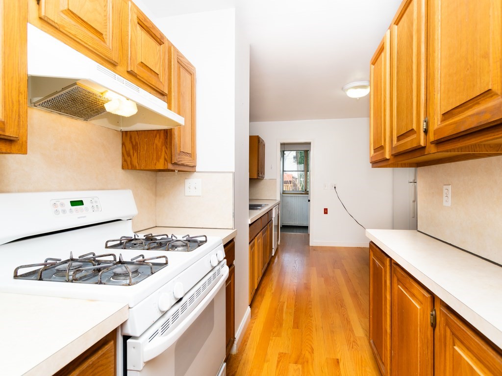 43-45 Flett Road Belmont, MA 02478 - Photo 9 of 42 Gallery Image 9