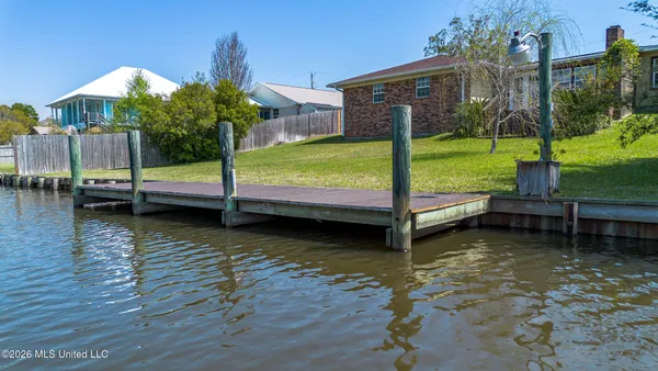 $425,000 | 5809 David Davis Place, Ocean Springs, MS 39564