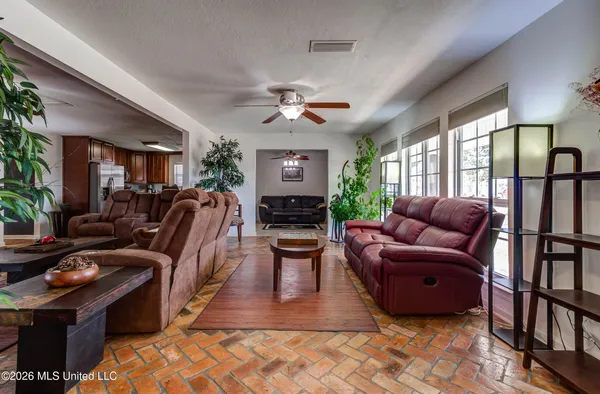 $425,000 | 5809 David Davis Place, Ocean Springs, MS 39564