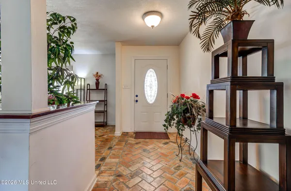 $425,000 | 5809 David Davis Place, Ocean Springs, MS 39564