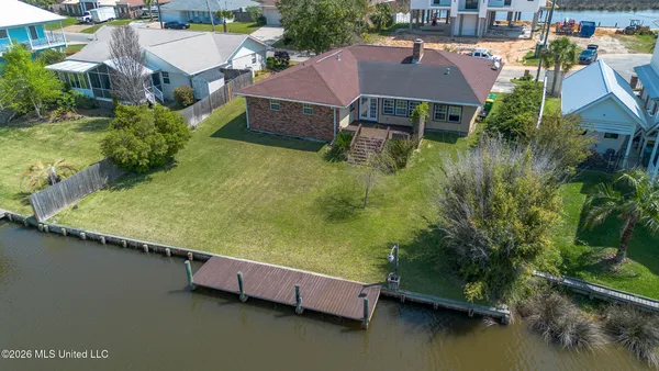 $425,000 | 5809 David Davis Place, Ocean Springs, MS 39564