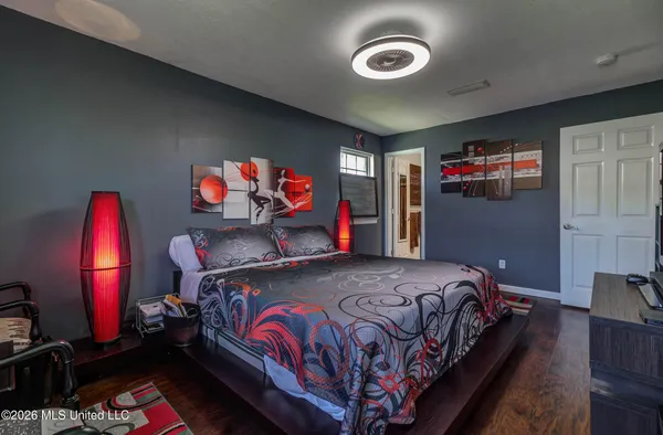 $425,000 | 5809 David Davis Place, Ocean Springs, MS 39564