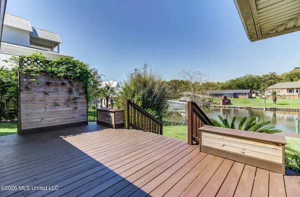 $425,000 | 5809 David Davis Place, Ocean Springs, MS 39564