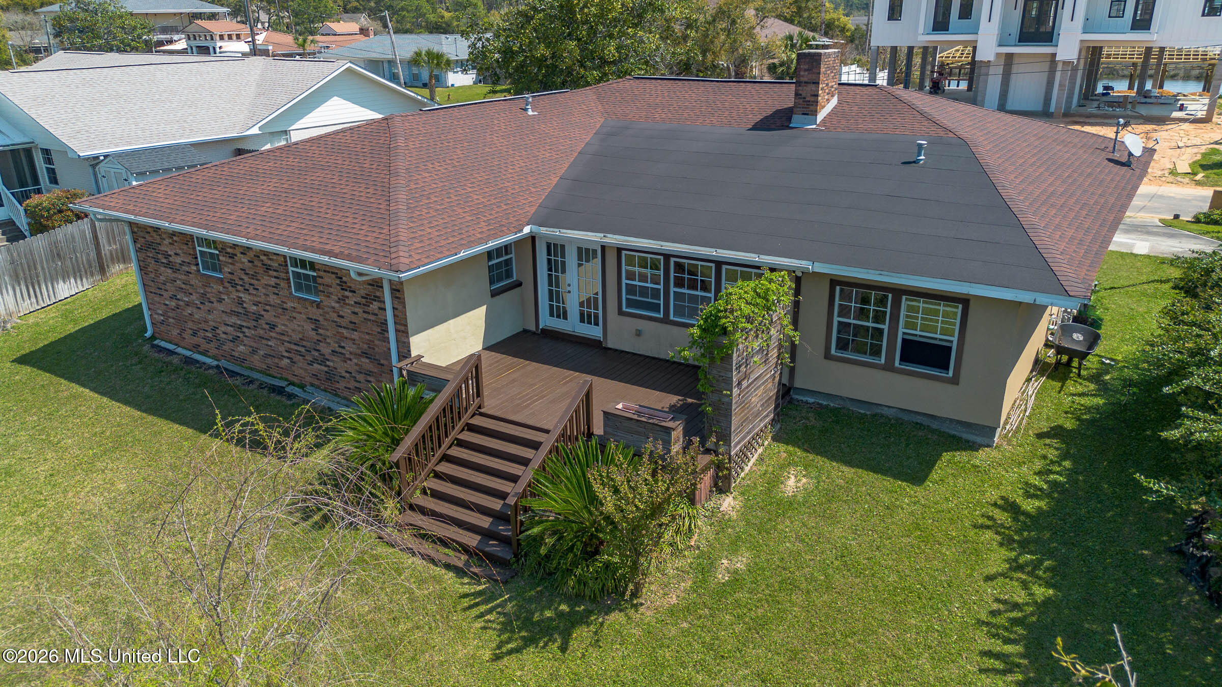 5809 David Davis Place Ocean Springs, MS 39564 - Photo 4 of 33 Rear exterior