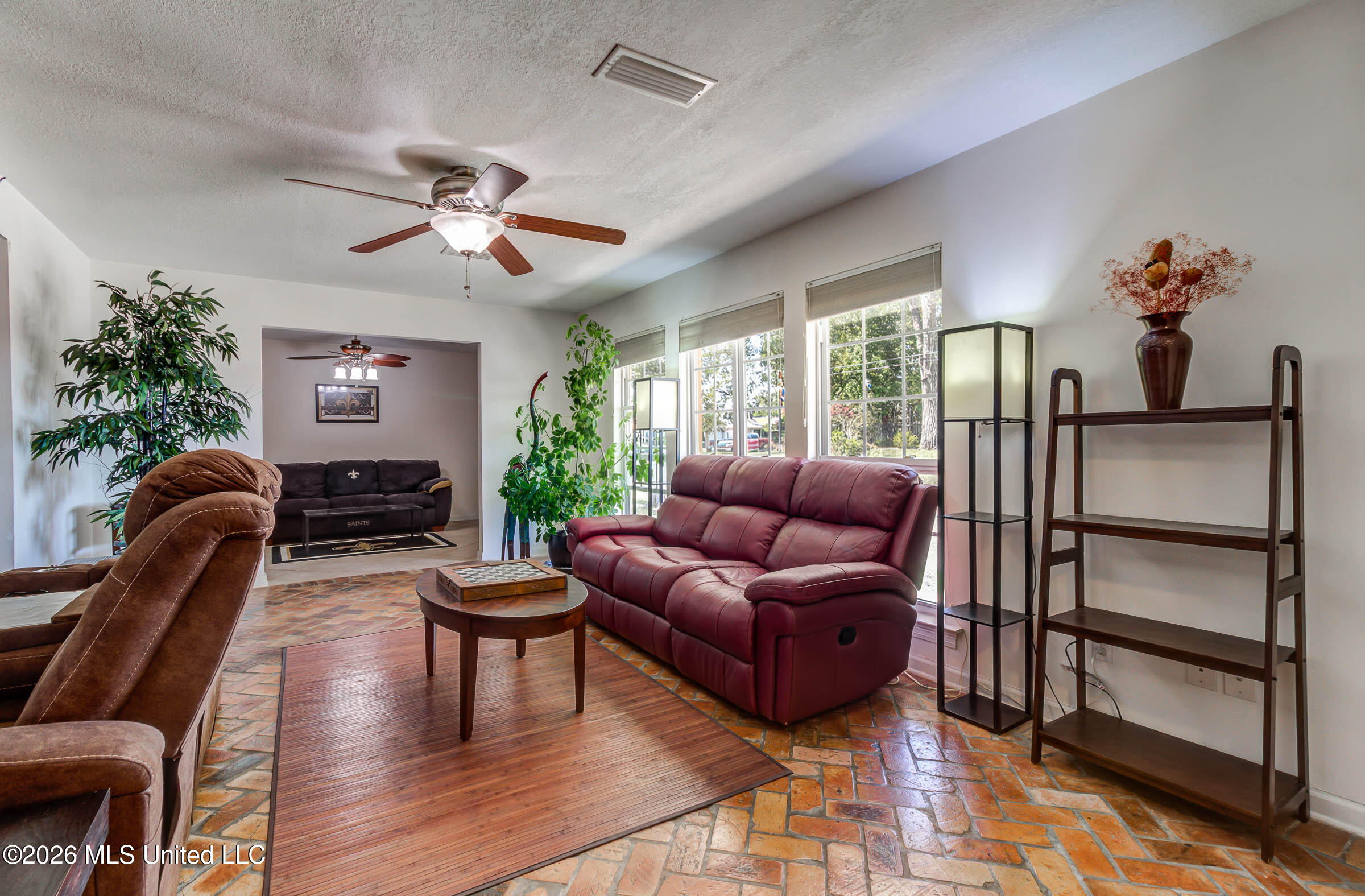5809 David Davis Place Ocean Springs, MS 39564 - Photo 6 of 33 Extra living space