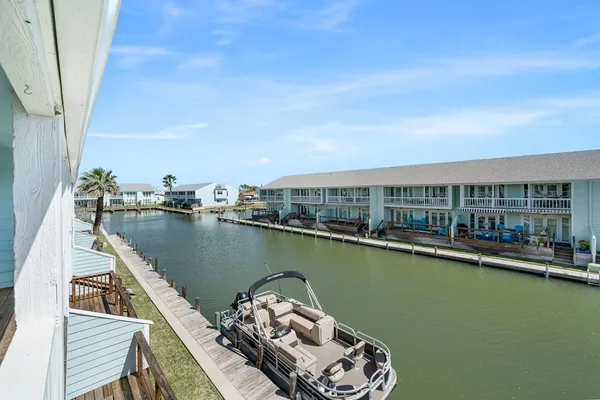 $415,000 | 908 Sandollar Street, Unit 908, Rockport, TX 78382