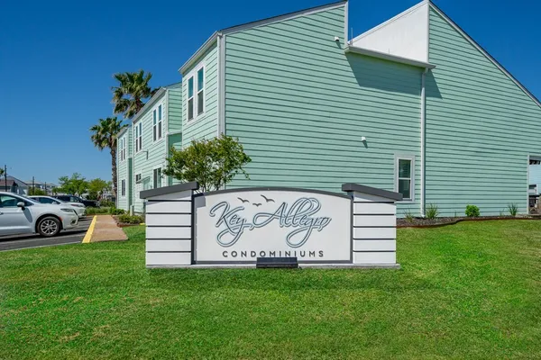 $415,000 | 908 Sandollar Street, Unit 908, Rockport, TX 78382