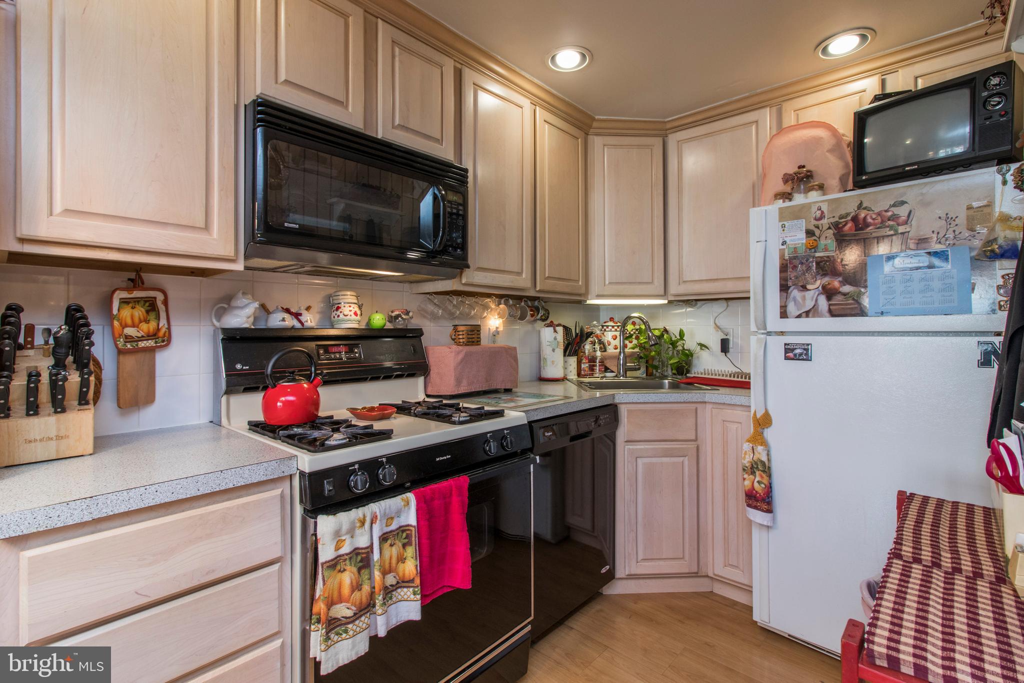 5223 Alverstone Road Clifton Heights, PA 19018 - Photo 11 of 39 Gallery Image 11