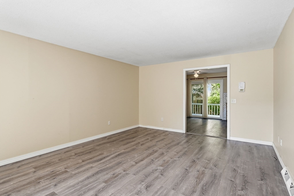 53 Luden Street Springfield, MA 01118 - Photo 7 of 39