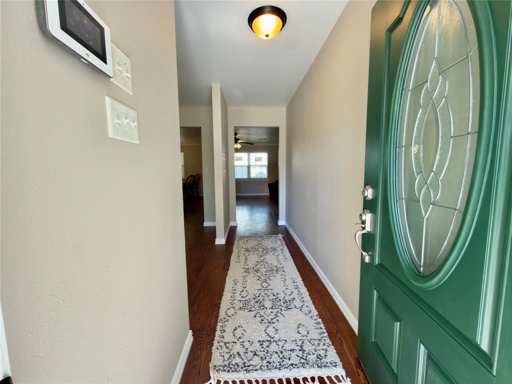 1544 Stainback Road Red Oak, TX 75154 - Photo 5 of 40 Welcome home!