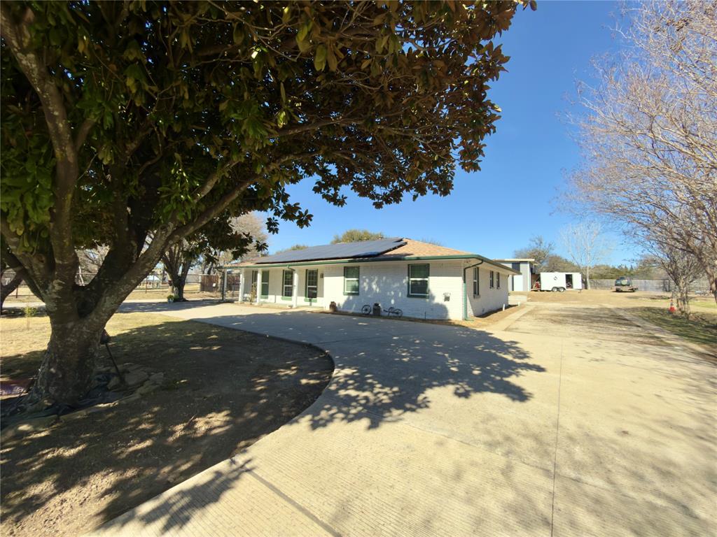 1544 Stainback Road Red Oak, TX 75154 - Photo 5 of 40 wide angle side view of front