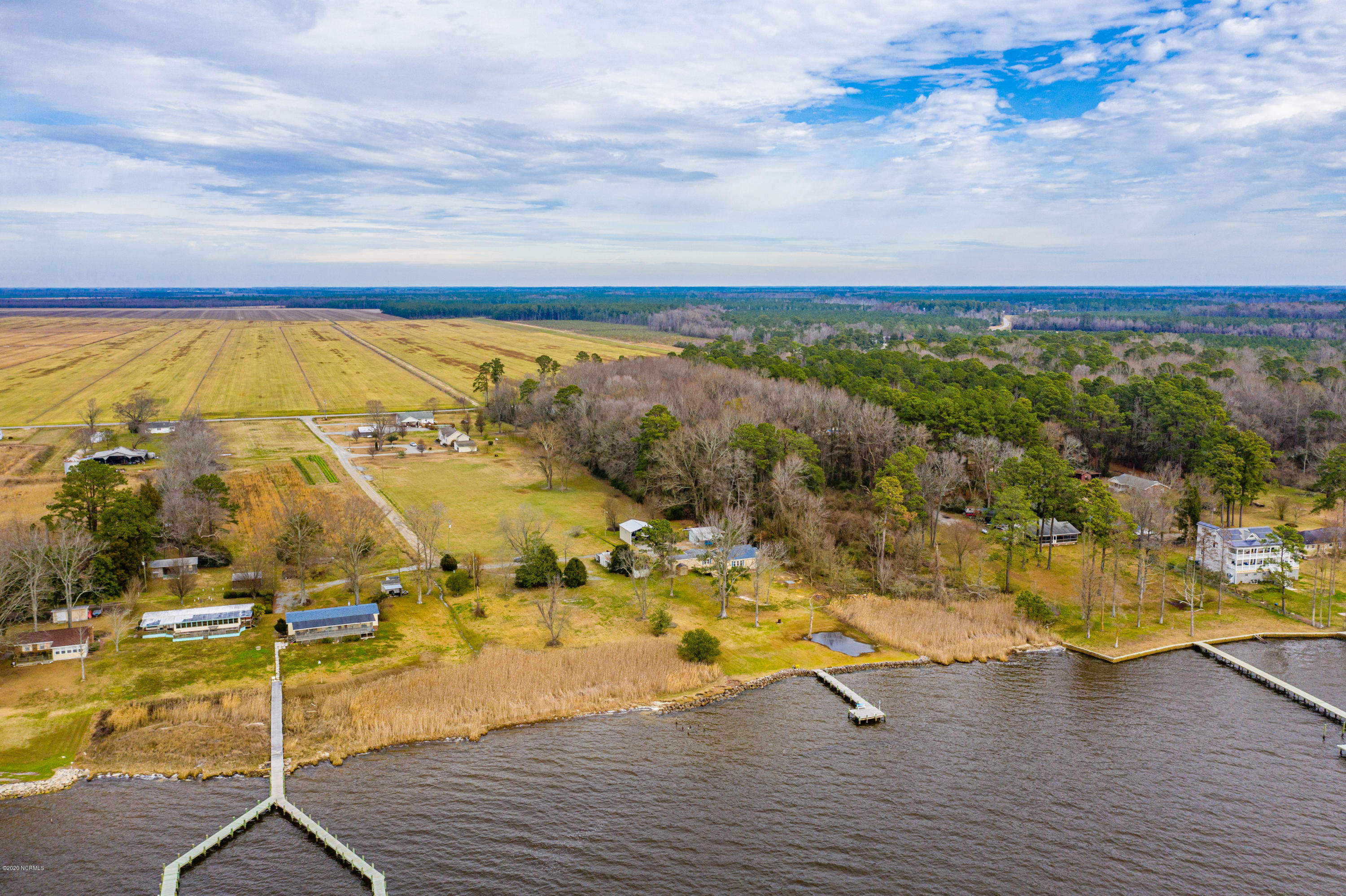 260 Rivers Edge Bath, NC 27808 - Photo 4 of 10 360 Rivers Edge-8