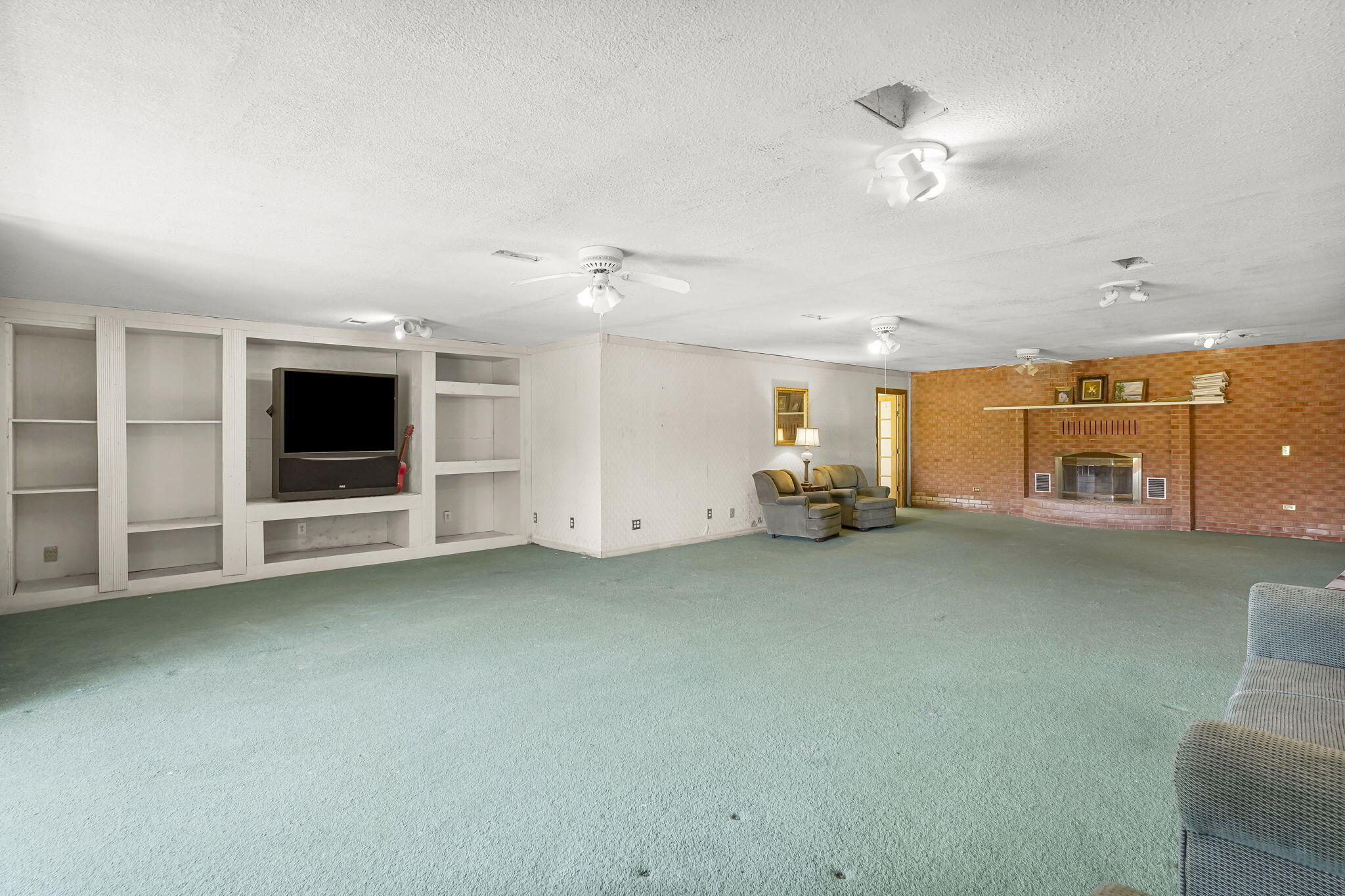 46 Veterans Lane Freeport, FL 32439 - Photo 8 of 60 8-46 Veterans Ln-08