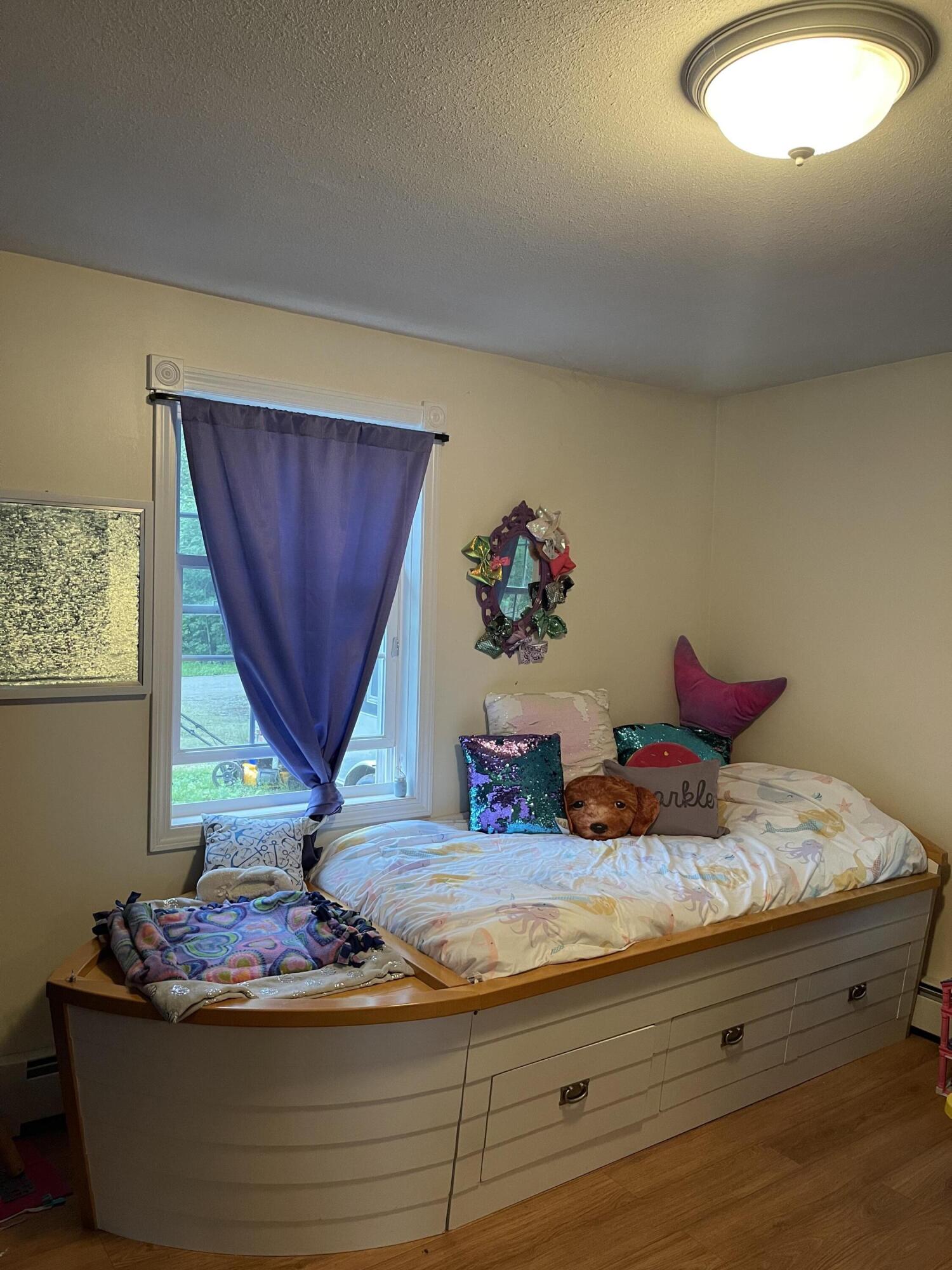 75 Sandy Point Way Ellsworth, ME 04605 - Photo 11 of 21 Upstairs bed room