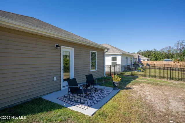 $1,995 | 2018 Course Lane, Surf City, NC 28445