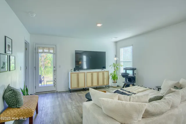 $1,995 | 2018 Course Lane, Surf City, NC 28445