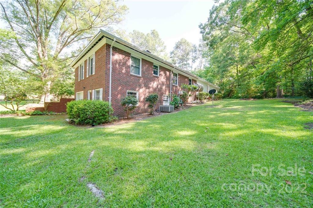 699 Bailey Road Lancaster, SC 29720 - Photo 39 of 43 a front view of house with yard and green space
