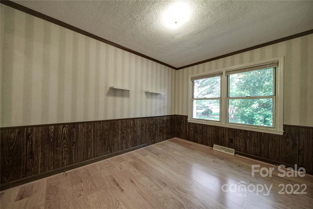 699 Bailey Road Lancaster, SC 29720 - Photo 10 of 43 a view of an empty room and window