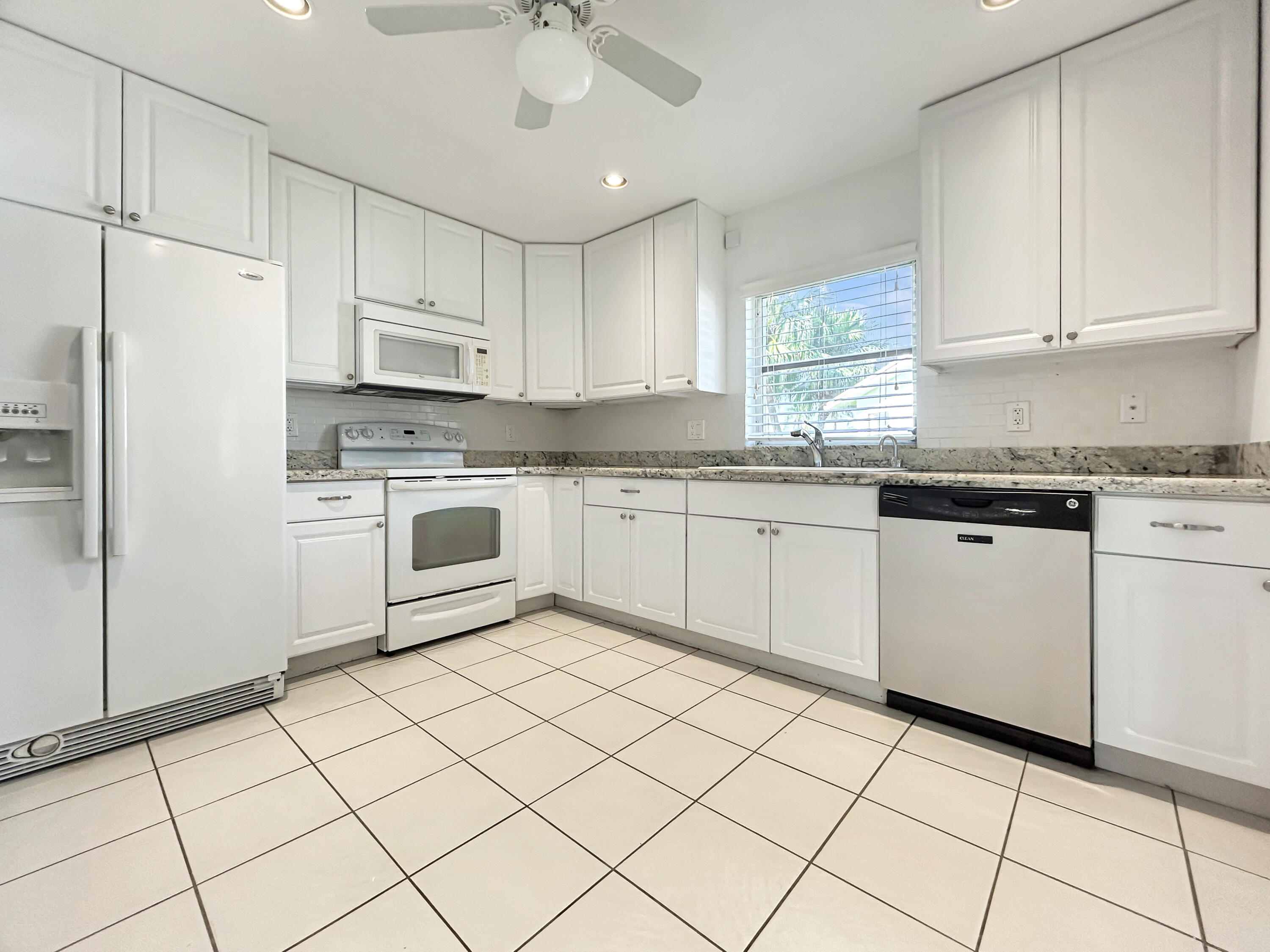 6091 Dusenburg Road Delray Beach, FL 33484 - Photo 5 of 33 IMG_3719