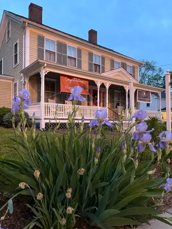 $2,400 | 755-2 Washington Street, Unit 2, Holliston, MA 01746