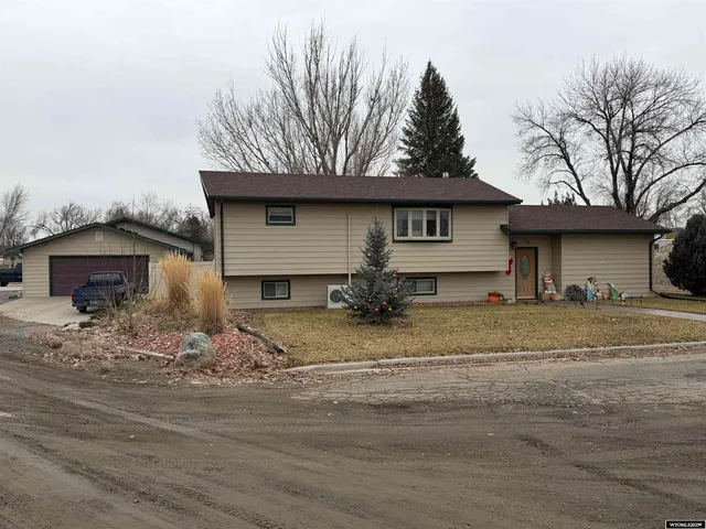 $369,000 | 409 11th Avenue North, Greybull, WY 82426