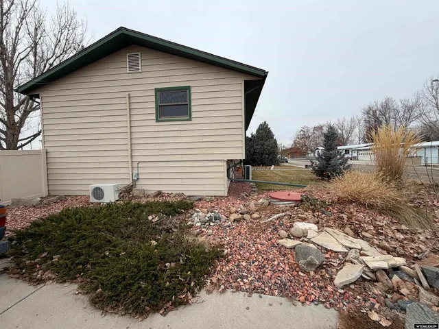 $369,000 | 409 11th Avenue North, Greybull, WY 82426