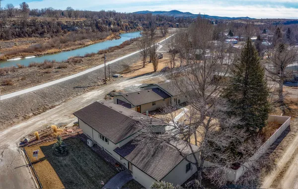 $369,000 | 409 11th Avenue North, Greybull, WY 82426