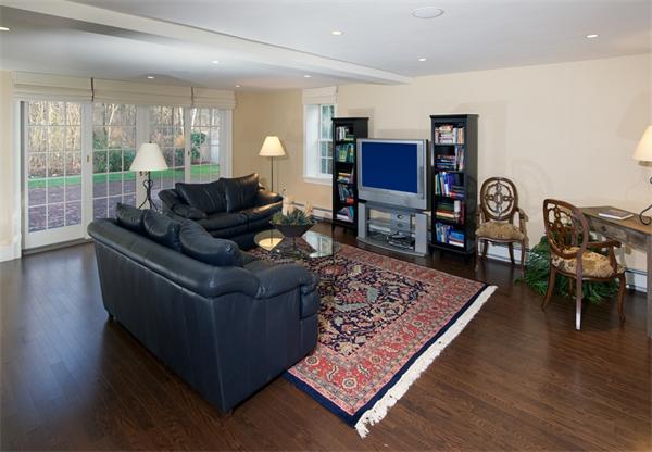 92 Livingston Road Wellesley, MA 02482 - Photo 11 of 19