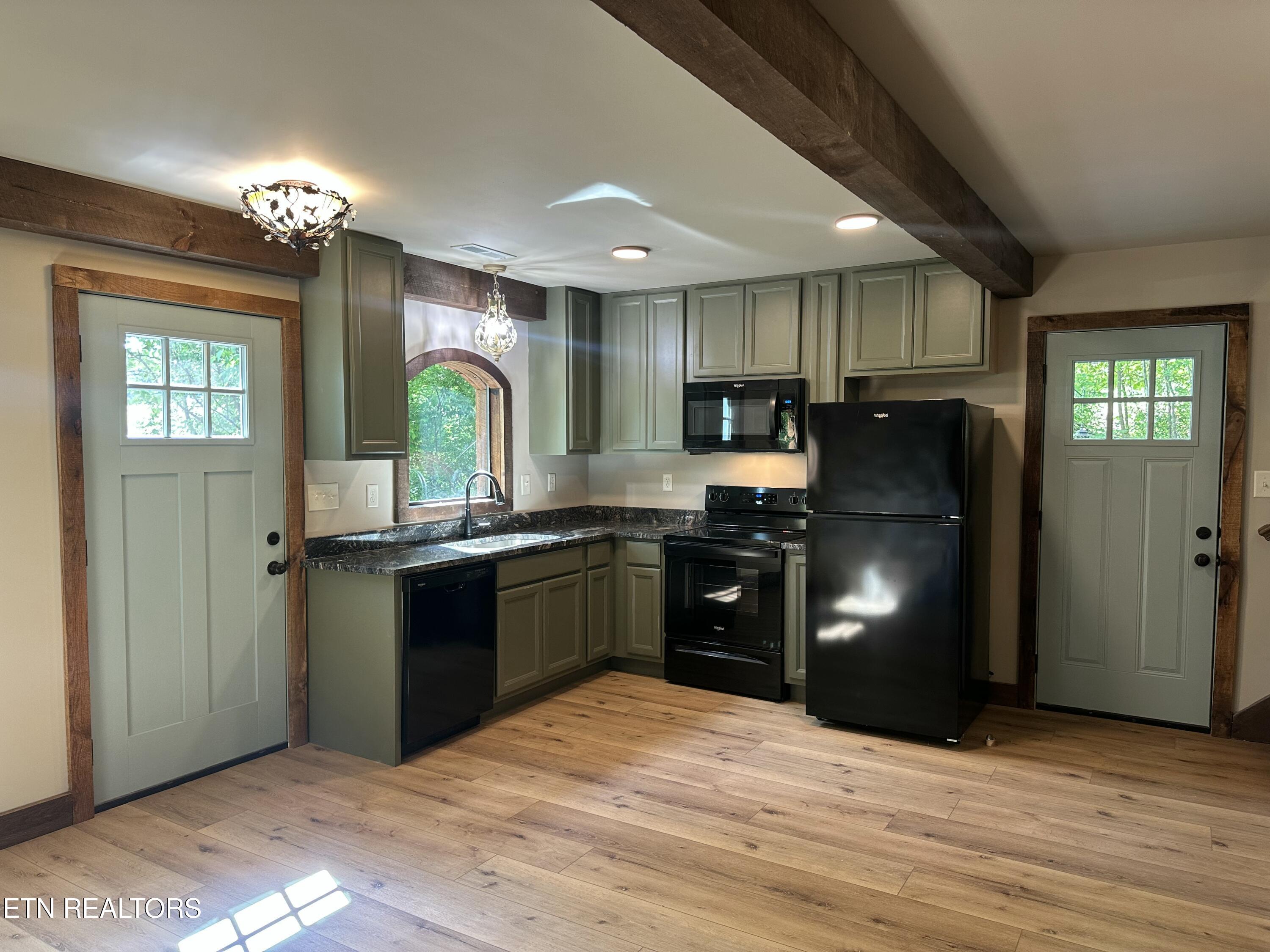 970 Douglas Dam Road Kodak, TN 37764 - Photo 12 of 49 Kitchen