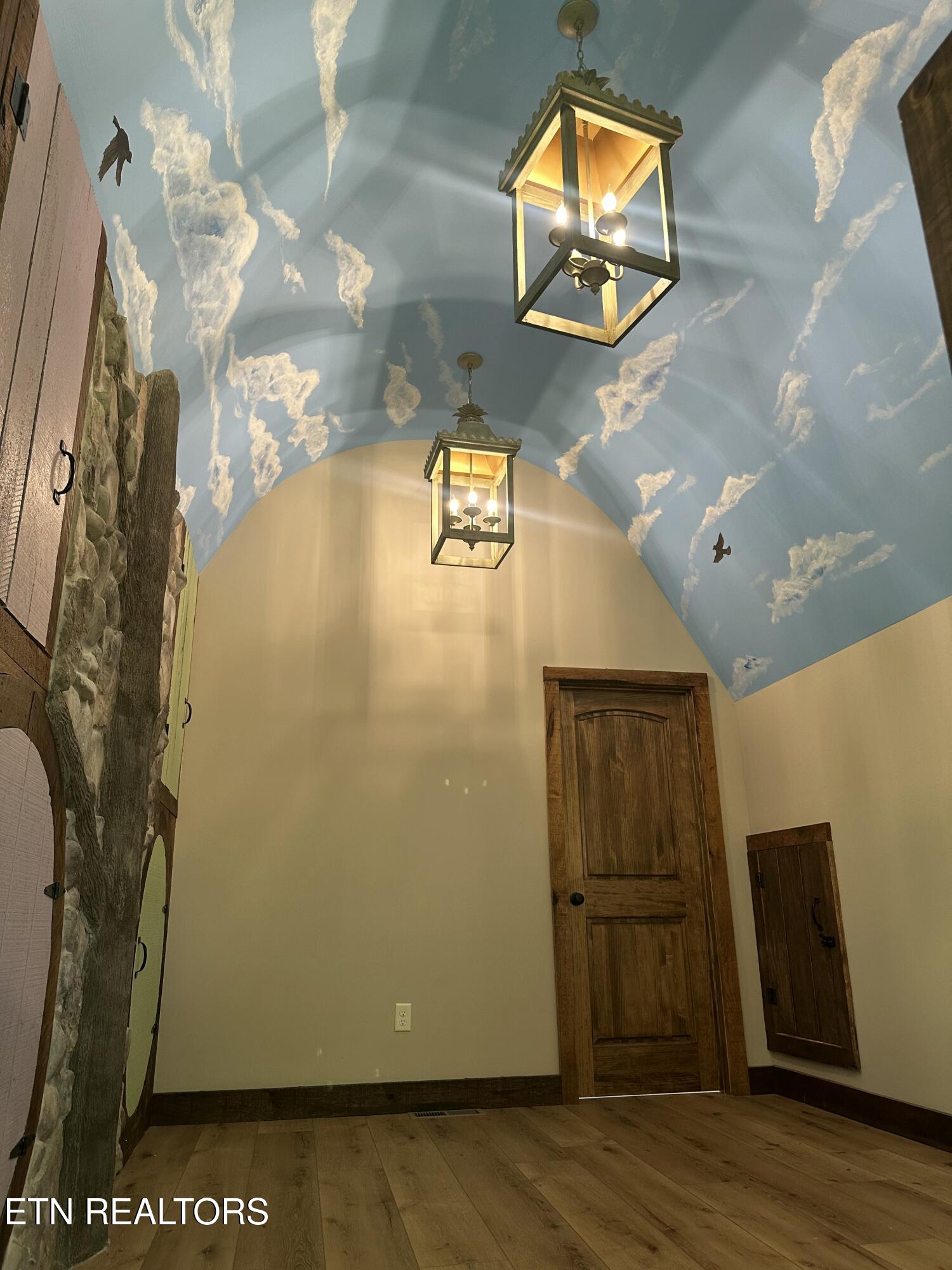 970 Douglas Dam Road Kodak, TN 37764 - Photo 21 of 49 Upstairs bed area