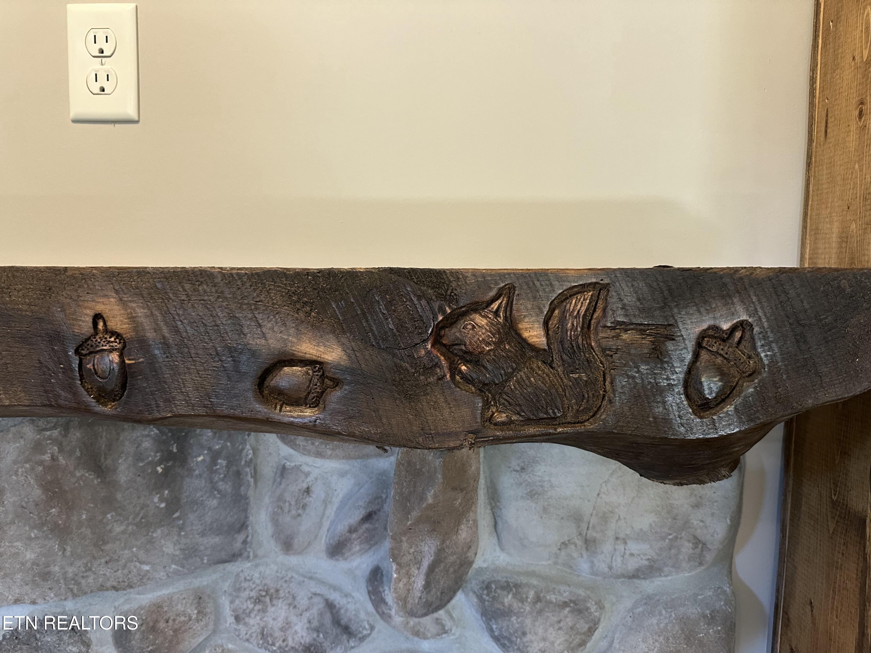 970 Douglas Dam Road Kodak, TN 37764 - Photo 36 of 49 Carved Mantle