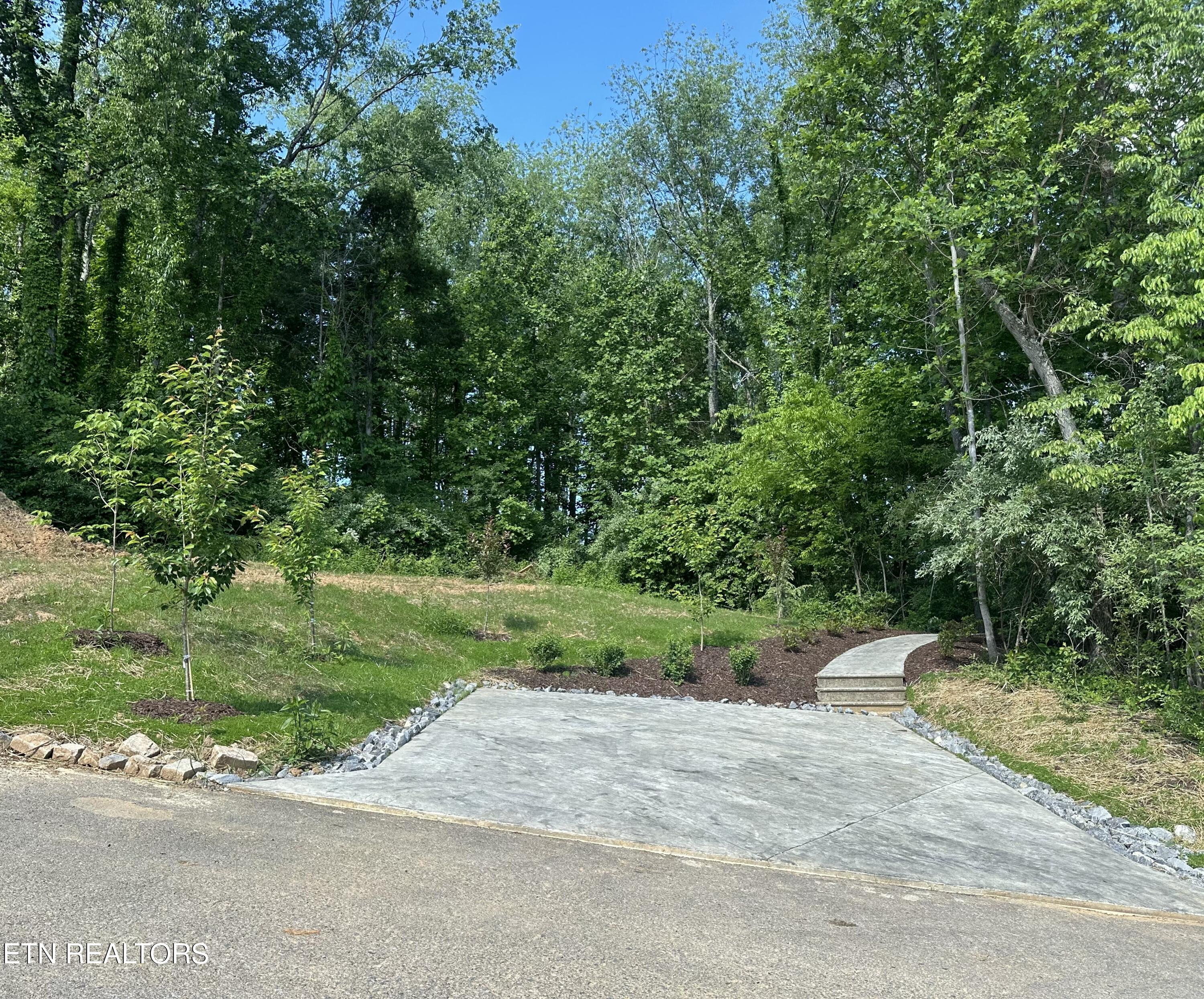 970 Douglas Dam Road Kodak, TN 37764 - Photo 41 of 49 Parking