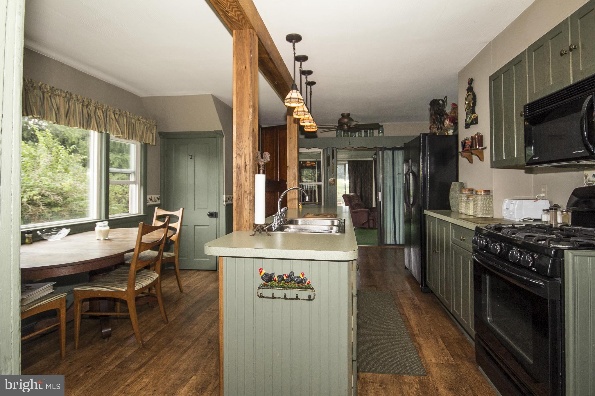 2500 Uniontown Road Westminster, MD 21158 - Photo 6 of 26 Kitchen