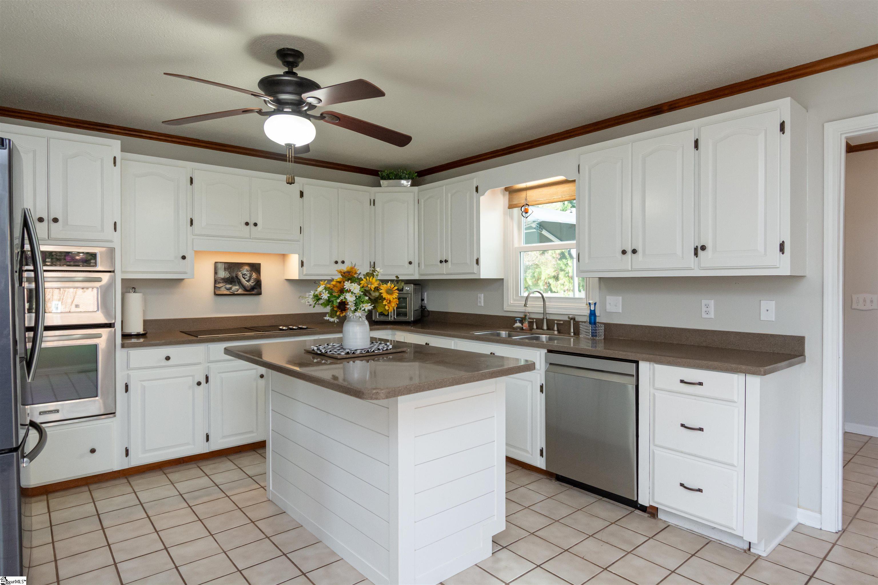 102 Yorkshire Drive Anderson, SC 29625 - Photo 20 of 36