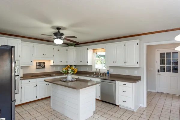 $387,400 | 102 Yorkshire Drive, Anderson, SC 29625