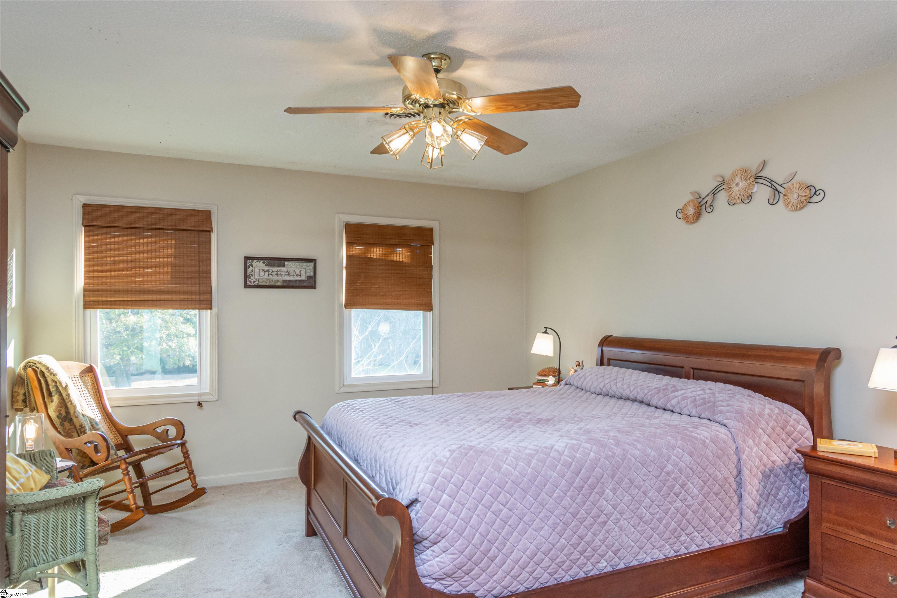 102 Yorkshire Drive Anderson, SC 29625 - Photo 24 of 36