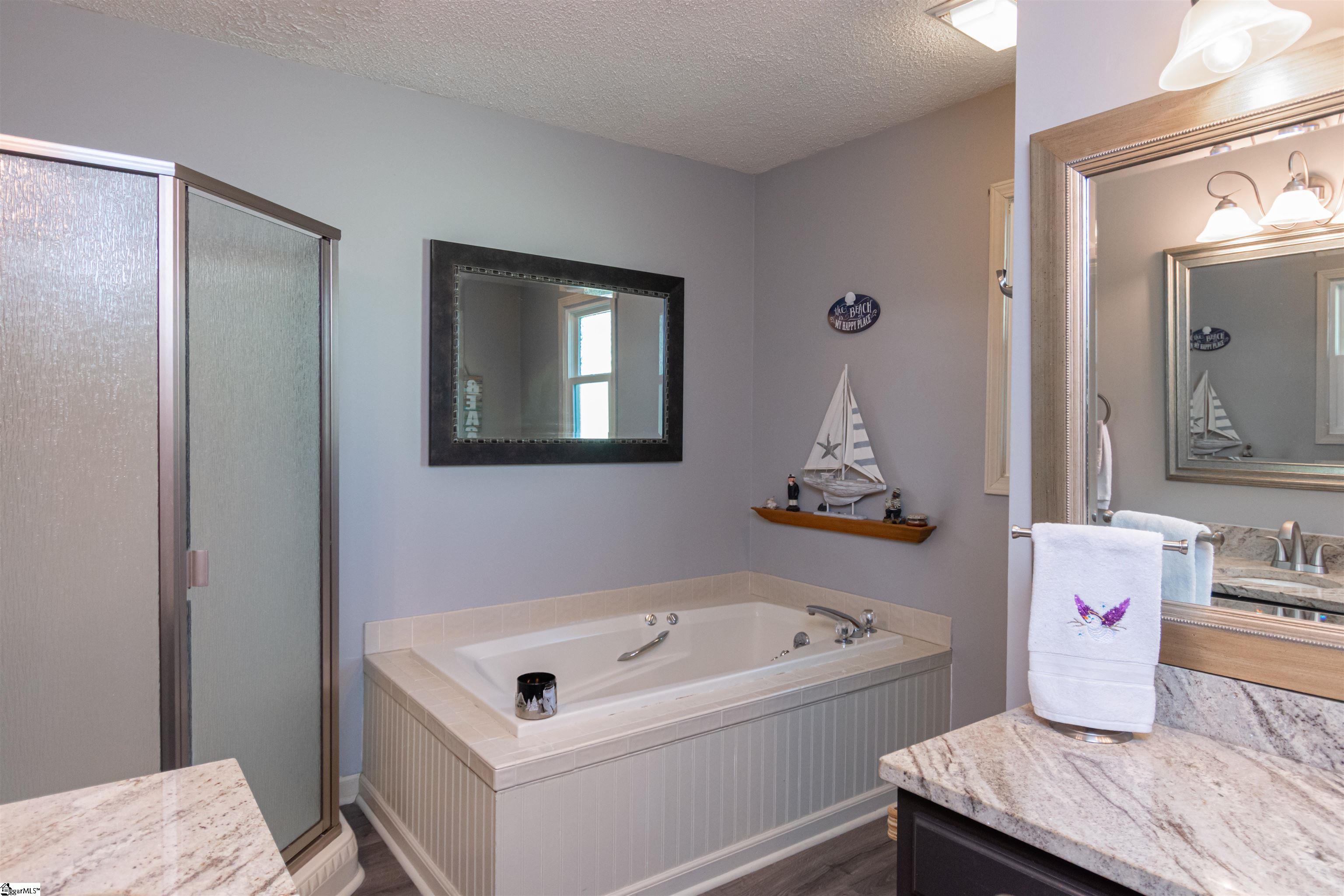 102 Yorkshire Drive Anderson, SC 29625 - Photo 27 of 36