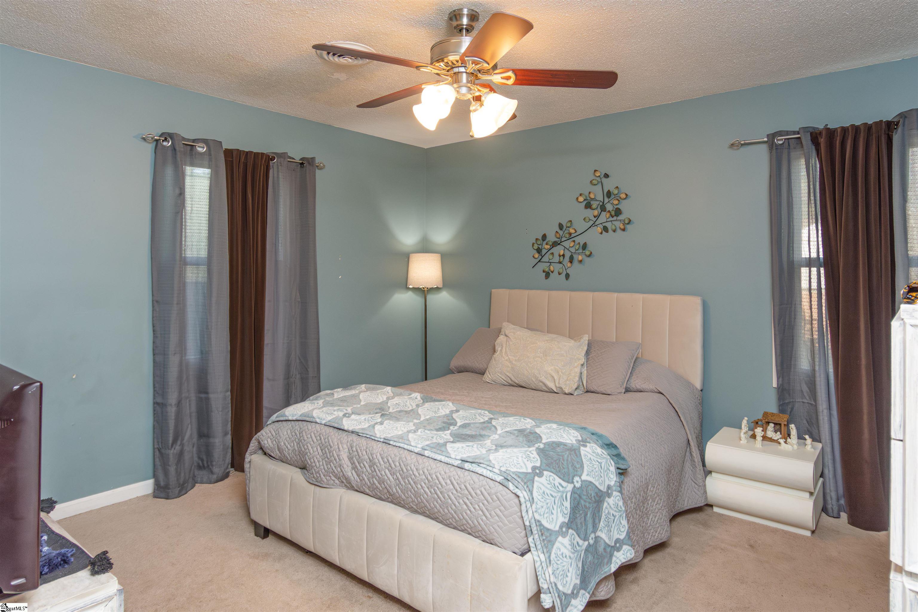 102 Yorkshire Drive Anderson, SC 29625 - Photo 31 of 36