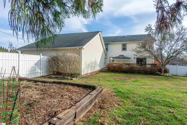 $387,400 | 102 Yorkshire Drive, Anderson, SC 29625