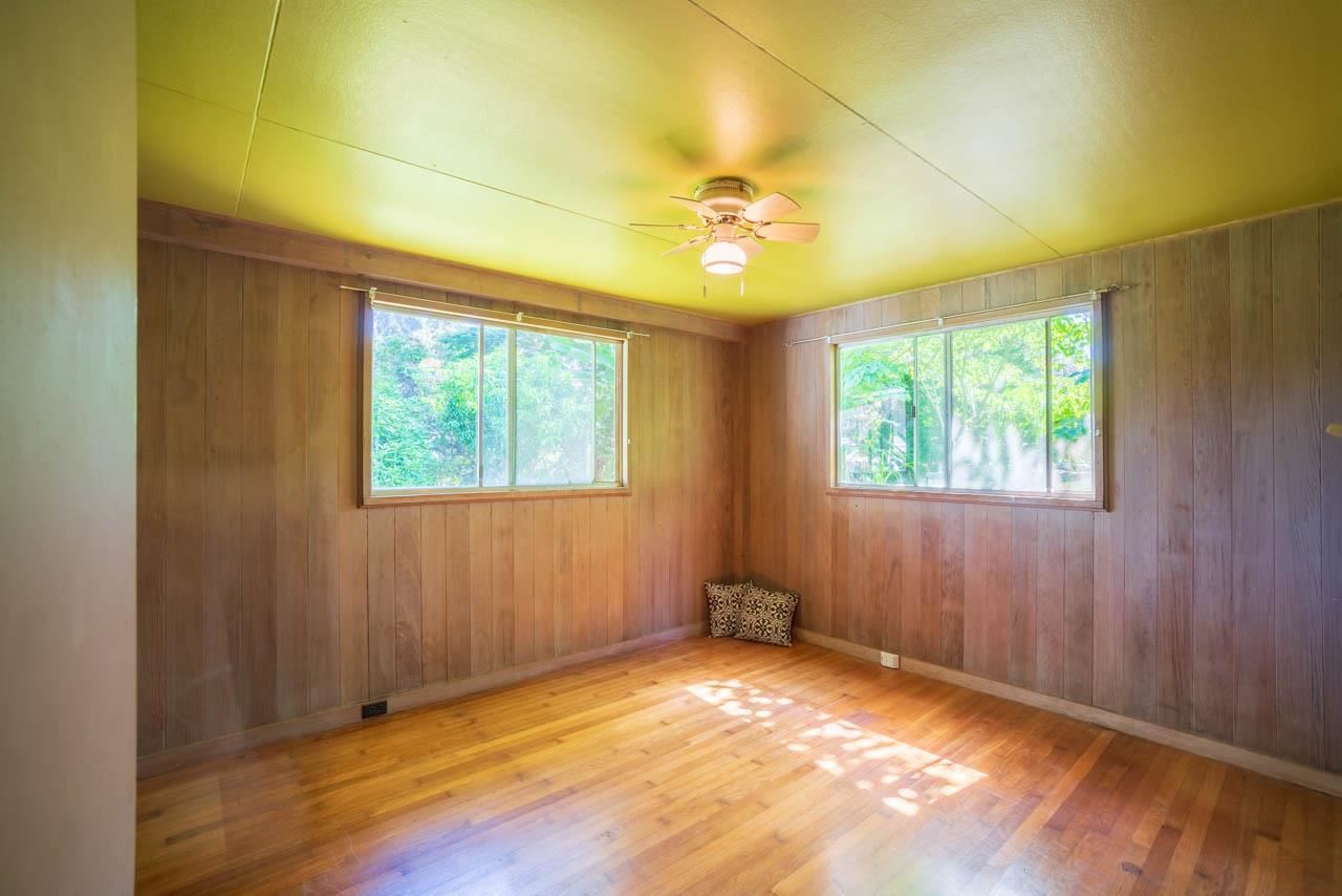 373 Ulumalu Road Haiku, HI 96708 - Photo 15 of 30 an empty room with windows