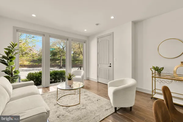 $795,000 | 641 M Street Northeast, Unit 1, Washington, DC 20002