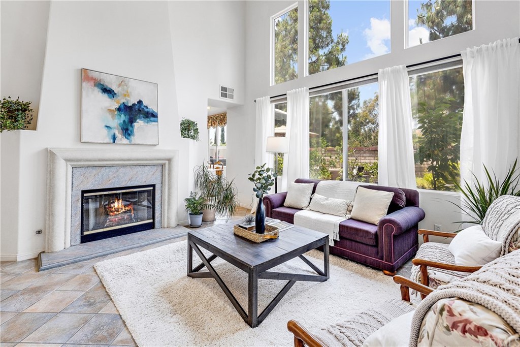 10381 Prather Lane Tustin, CA 92782 - Photo 6 of 42