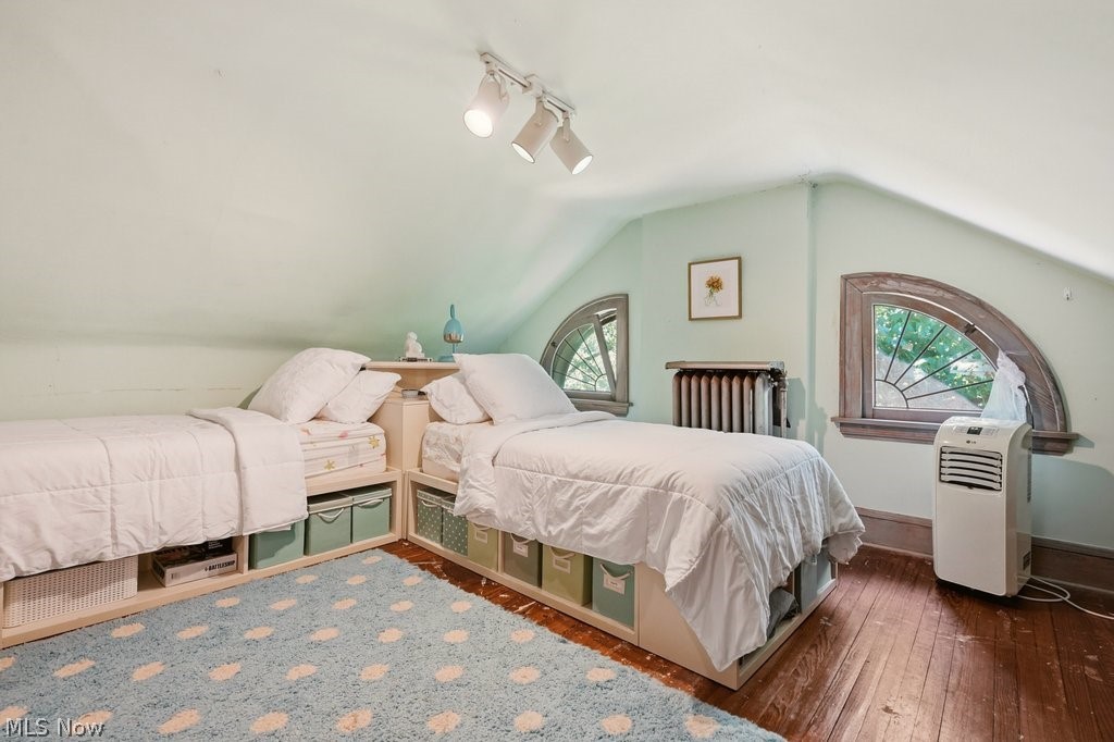 2850 Broxton Road Shaker Heights, OH 44120 - Photo 26 of 31 Third-floor bedroom