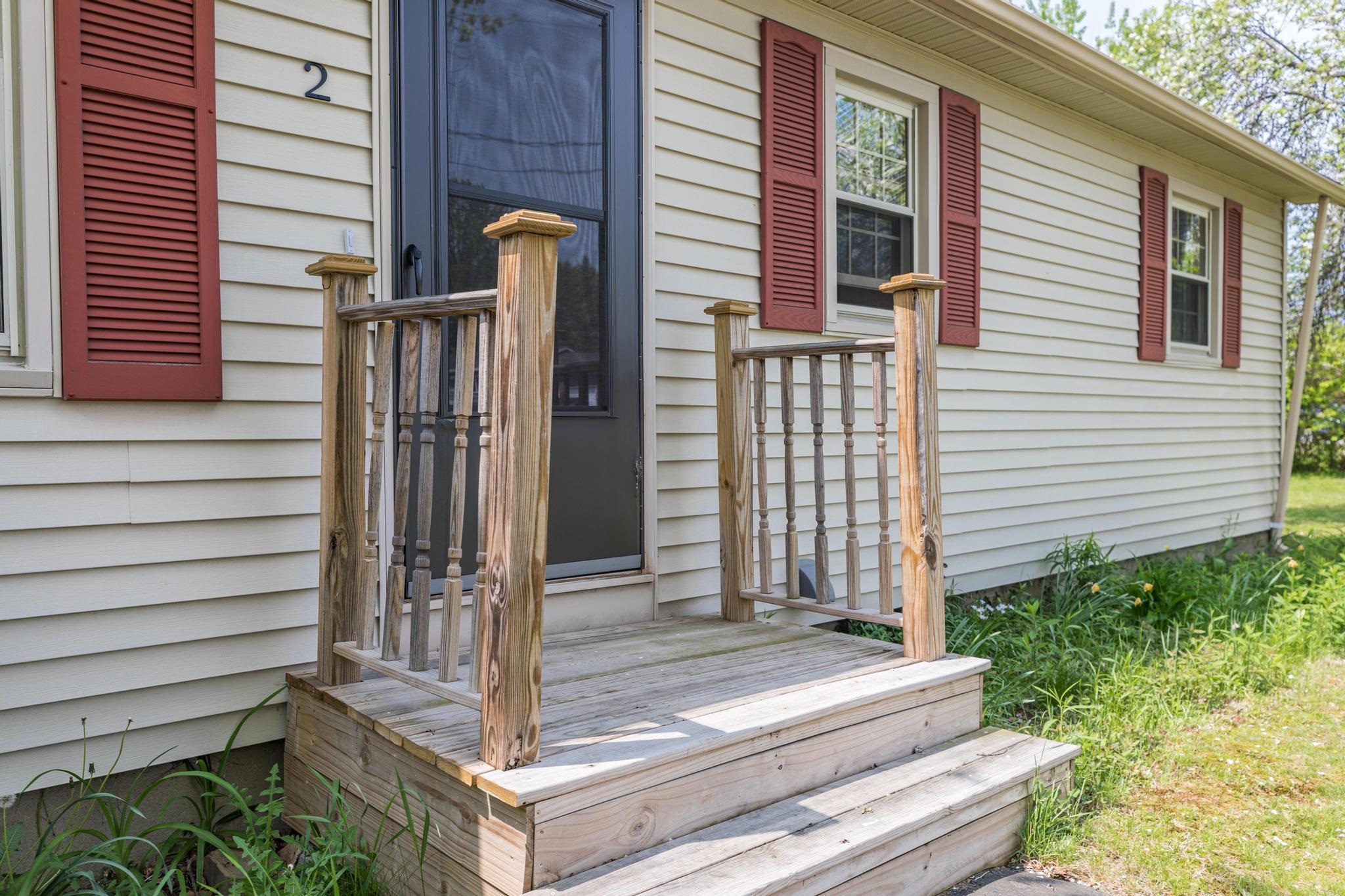 2 Hemlock Circle Dover, NH 03820 - Photo 3 of 28 Gallery Image 3