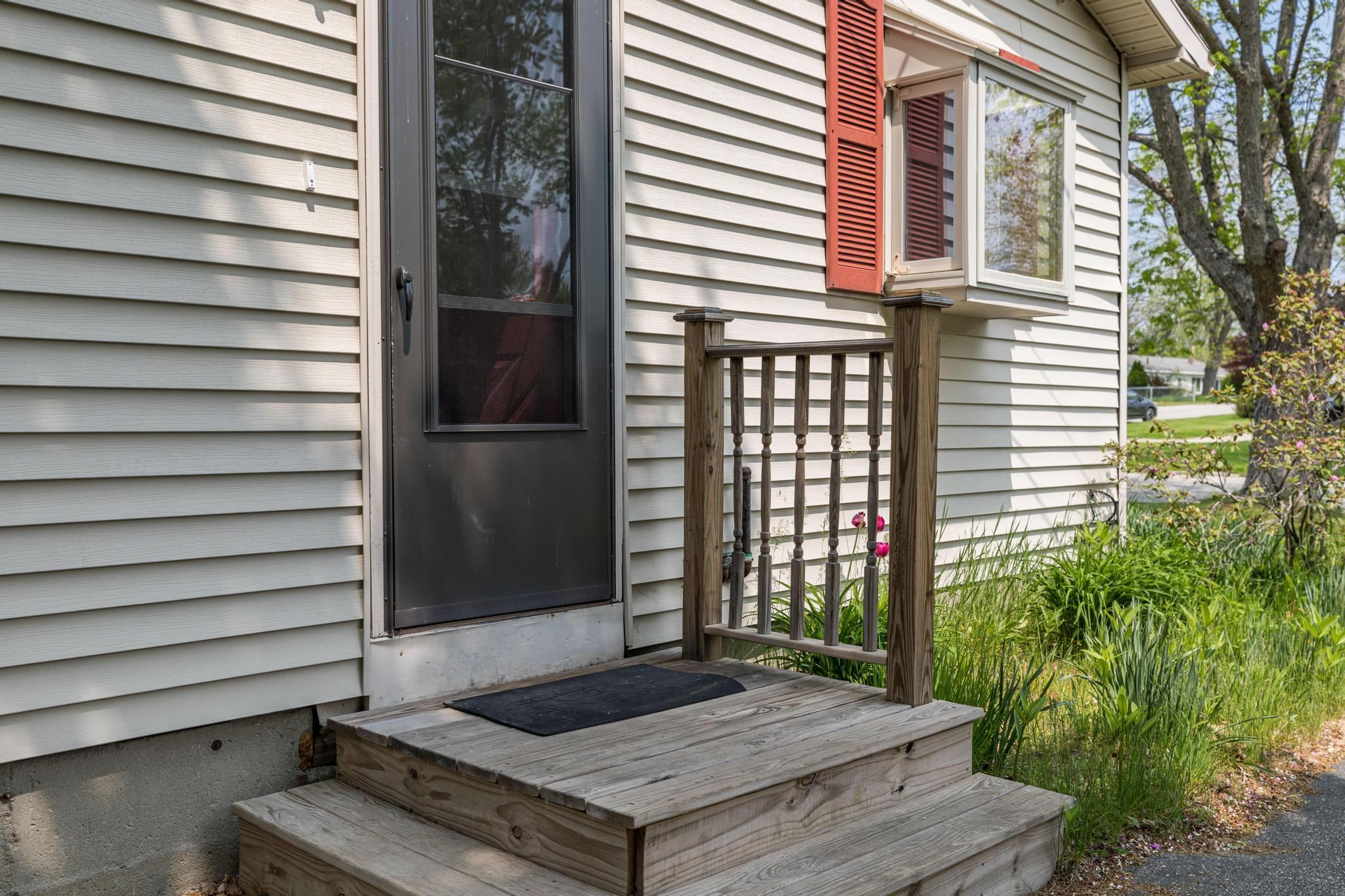2 Hemlock Circle Dover, NH 03820 - Photo 7 of 28 Gallery Image 7