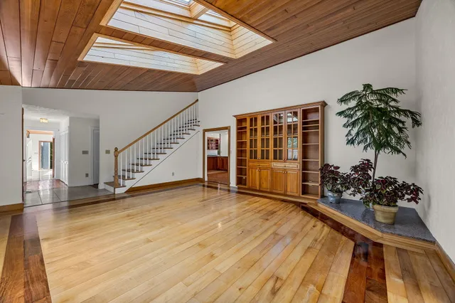 $1,699,000 | 409 Currier Road, East Falmouth, MA 02536